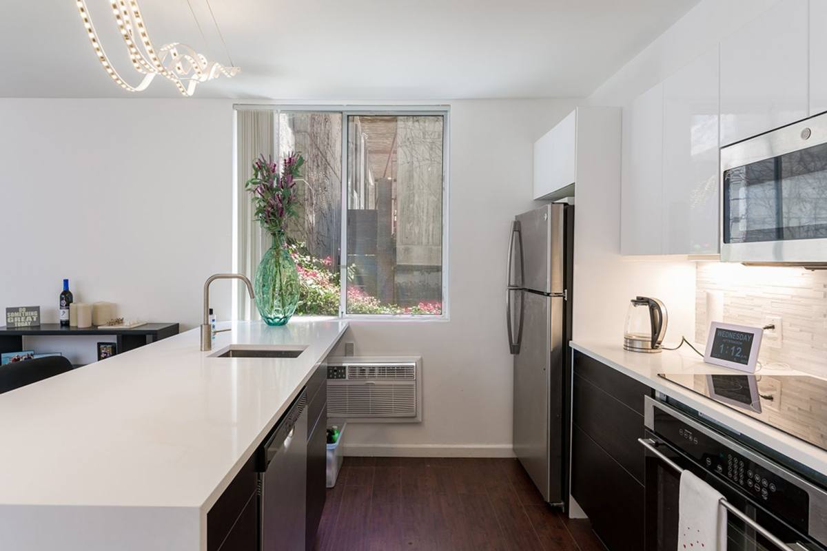 Apartment for rent at 1944 State St, San Diego, CA 92101