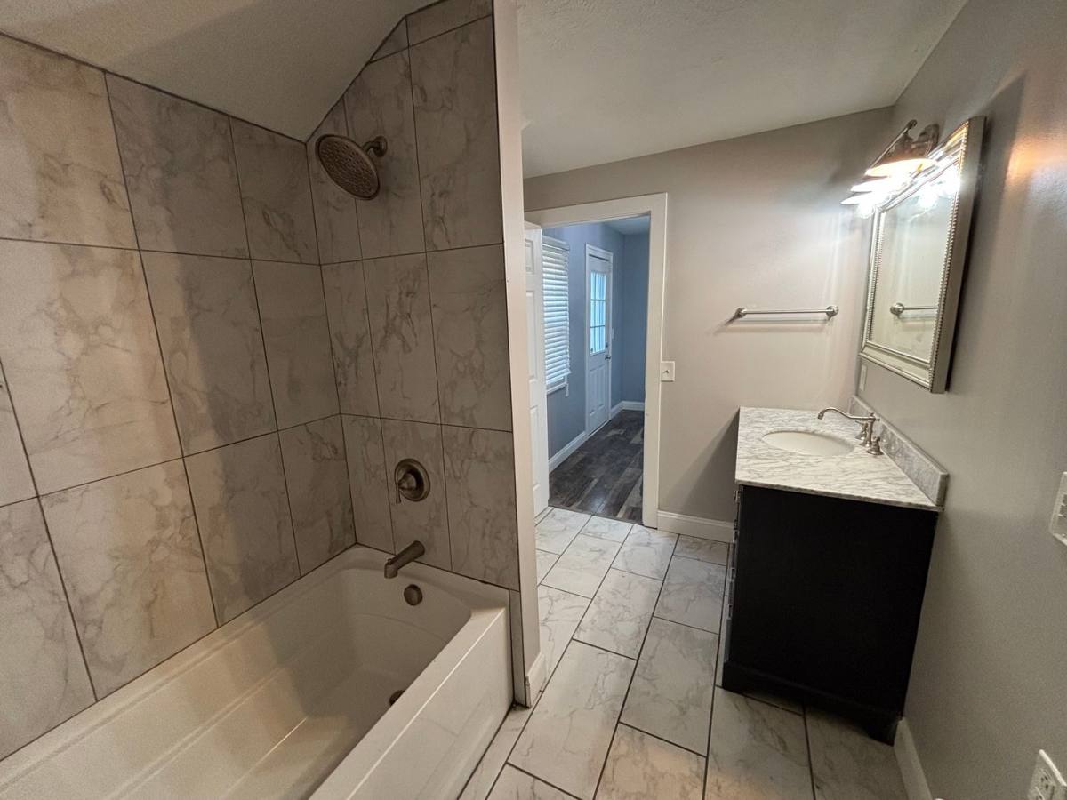 Apartment for rent at 4200 Whitman Ave, Cleveland, OH 44113