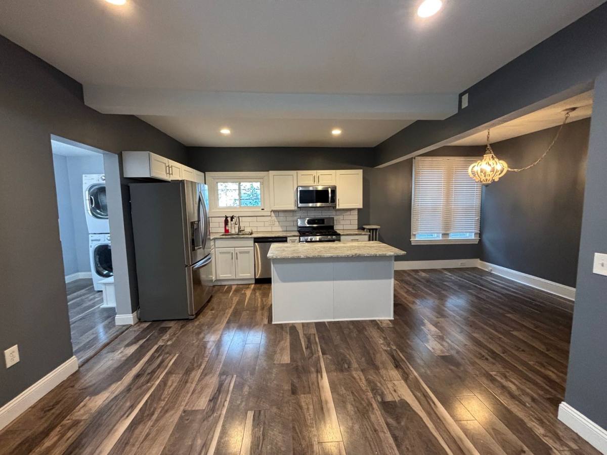 Apartment for rent at 4200 Whitman Ave, Cleveland, OH 44113