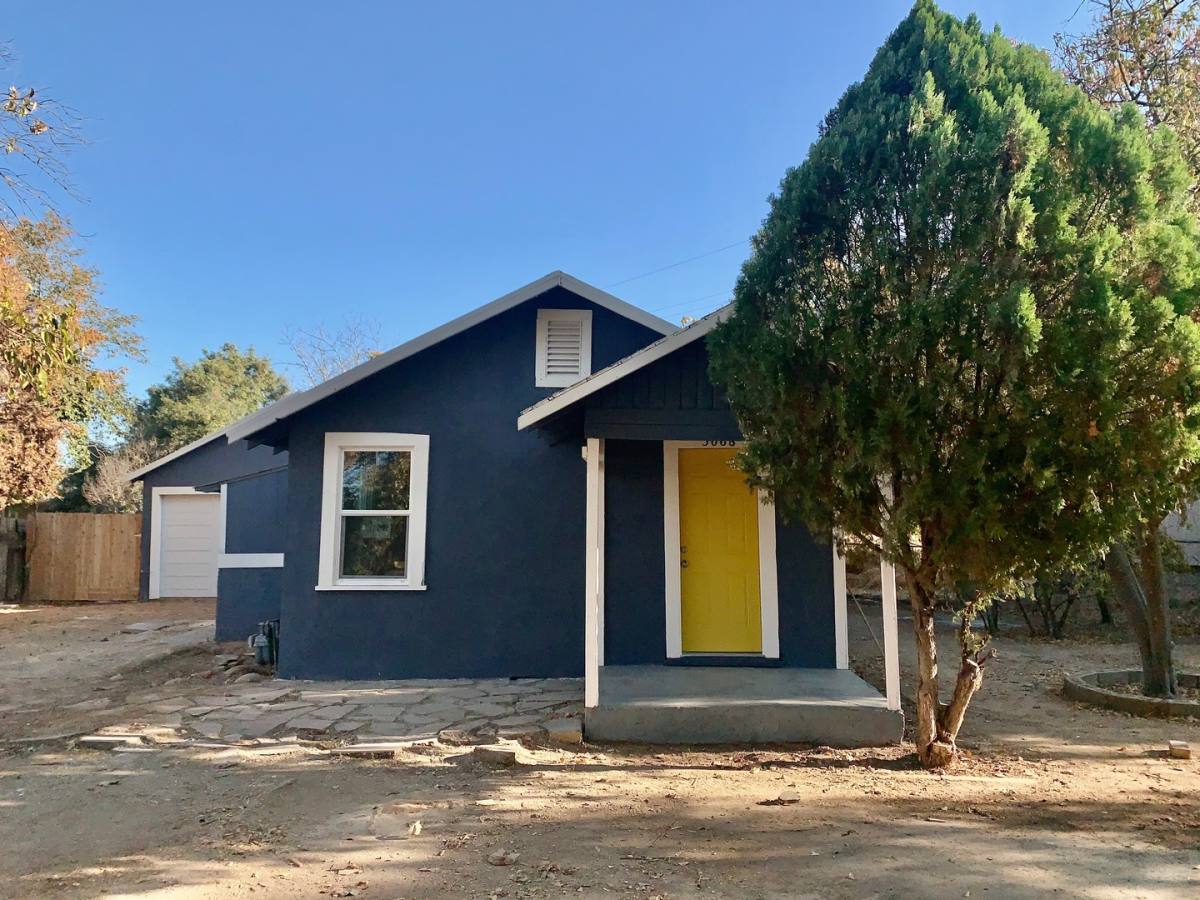 House for rent at 5068 W Mission Ave, Fresno, CA 93722