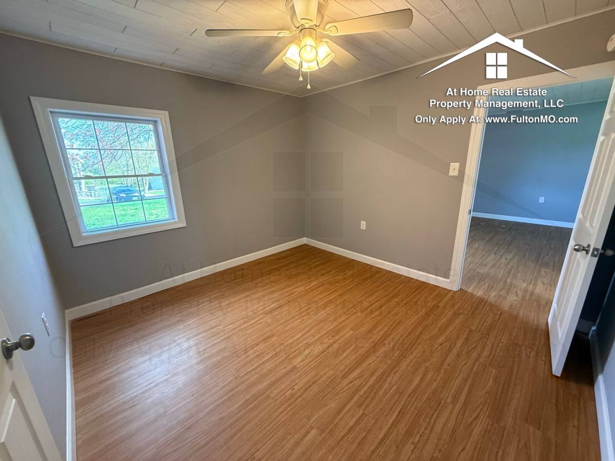 Apartment for rent at 800 Churchill Rd, Fulton, MO 65251