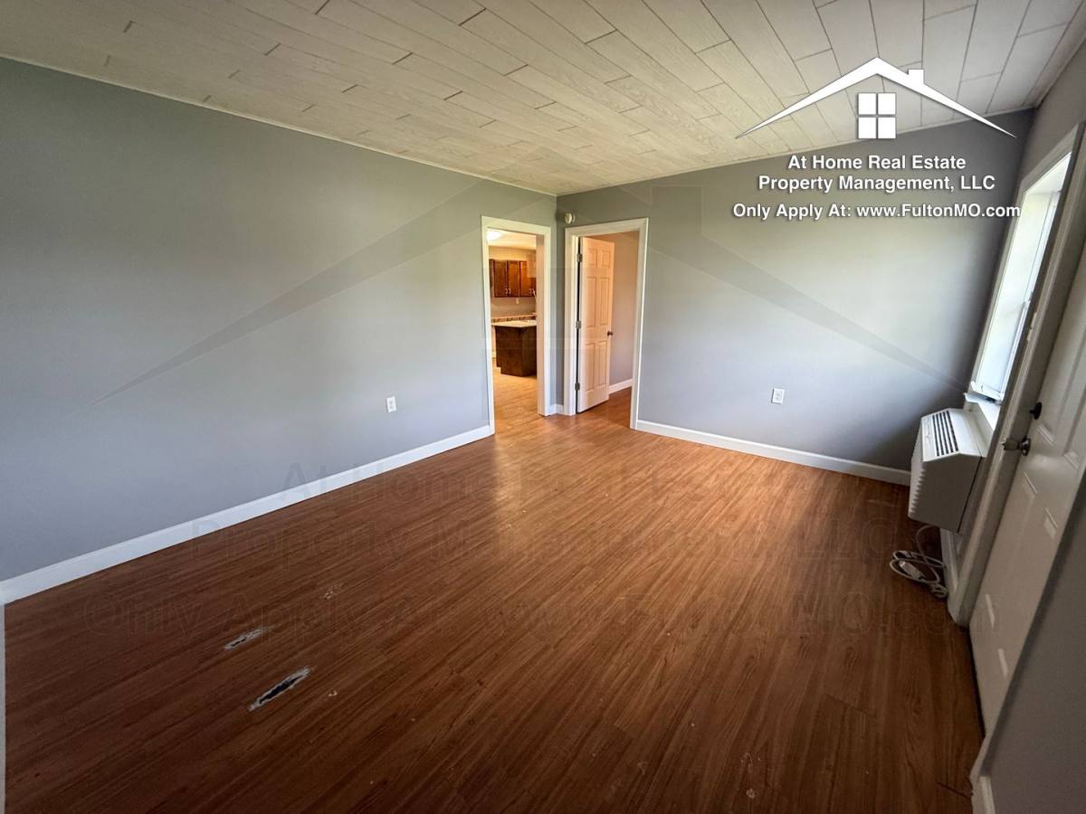 Apartment for rent at 800 Churchill Rd, Fulton, MO 65251