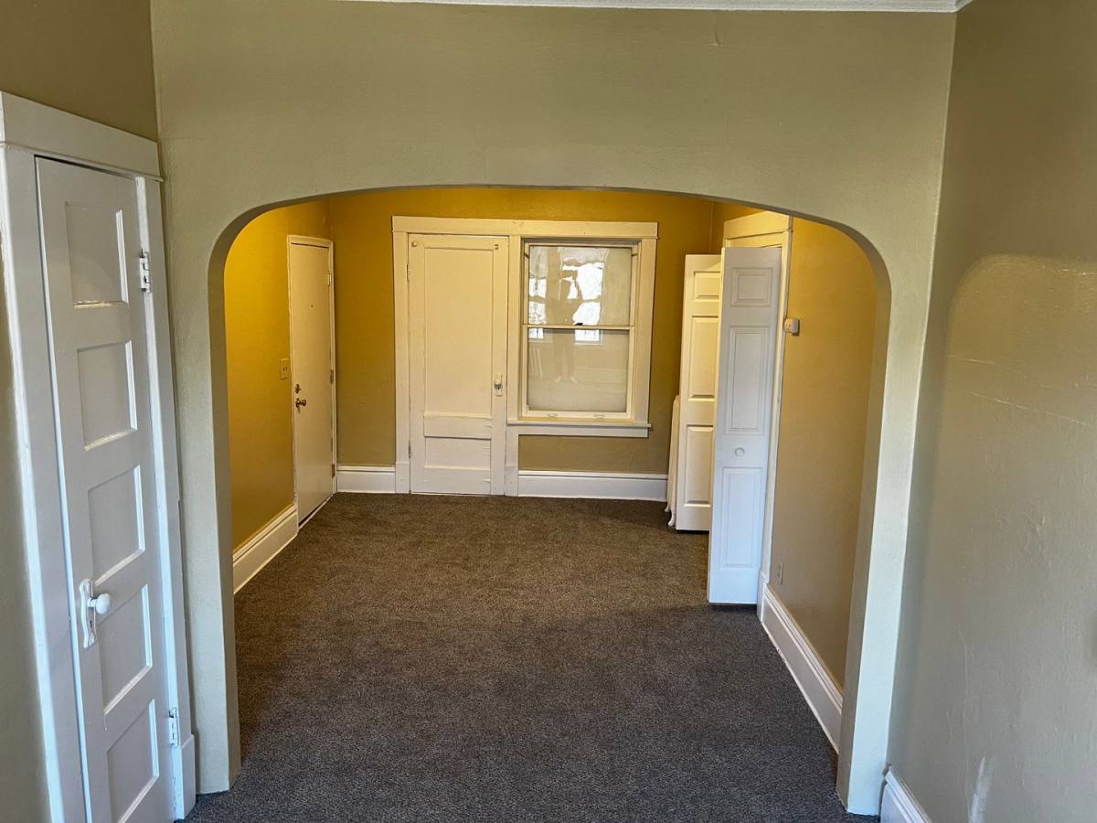 Apartment for rent at 467 Herschel St, Saint Paul, MN 55104