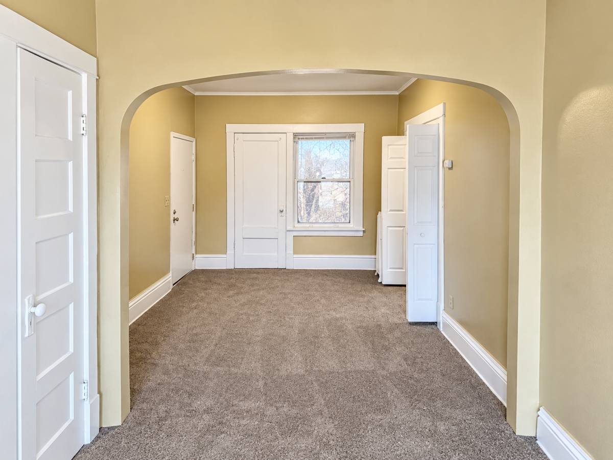 467 Herschel St, St. Paul, MN 55104 - Apartment for Rent - Image 9