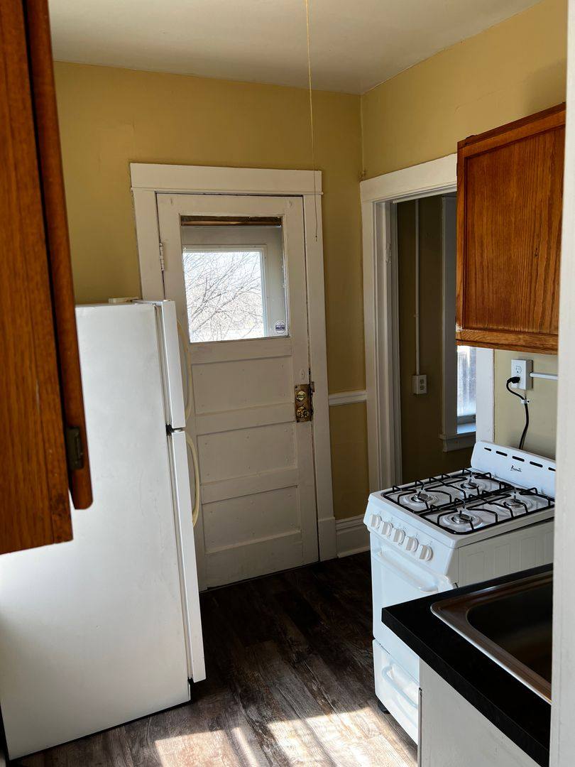 Apartment for rent at 467 Herschel St, Saint Paul, MN 55104