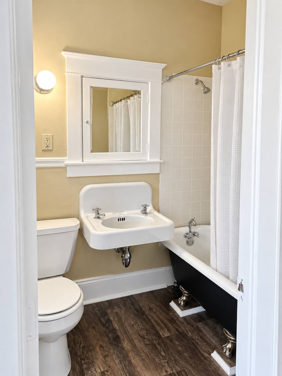 467 Herschel St, St. Paul, MN 55104 - Apartment for Rent - Image 3
