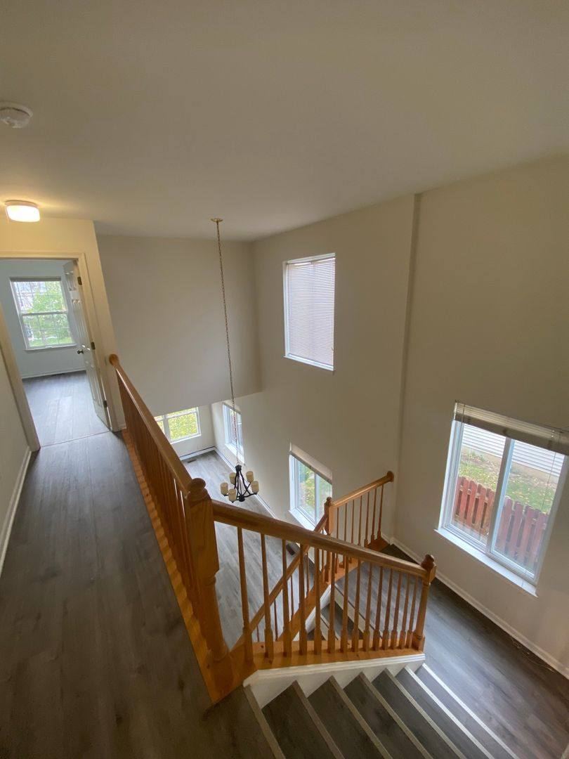 House for rent at 315 Richmond Dr, Romeoville, IL 60446