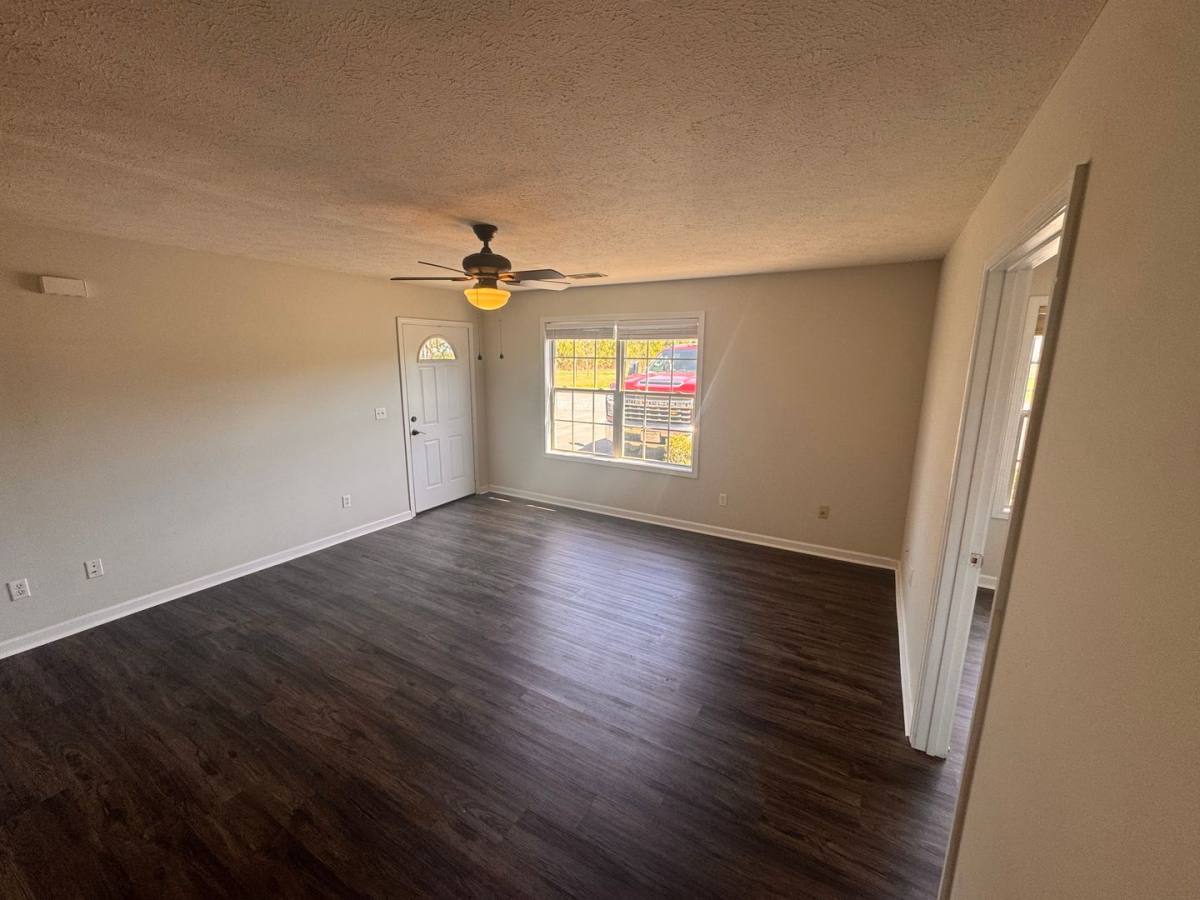 Apartment for rent at 100-132 Williams Rd, Guntersville, AL 35976