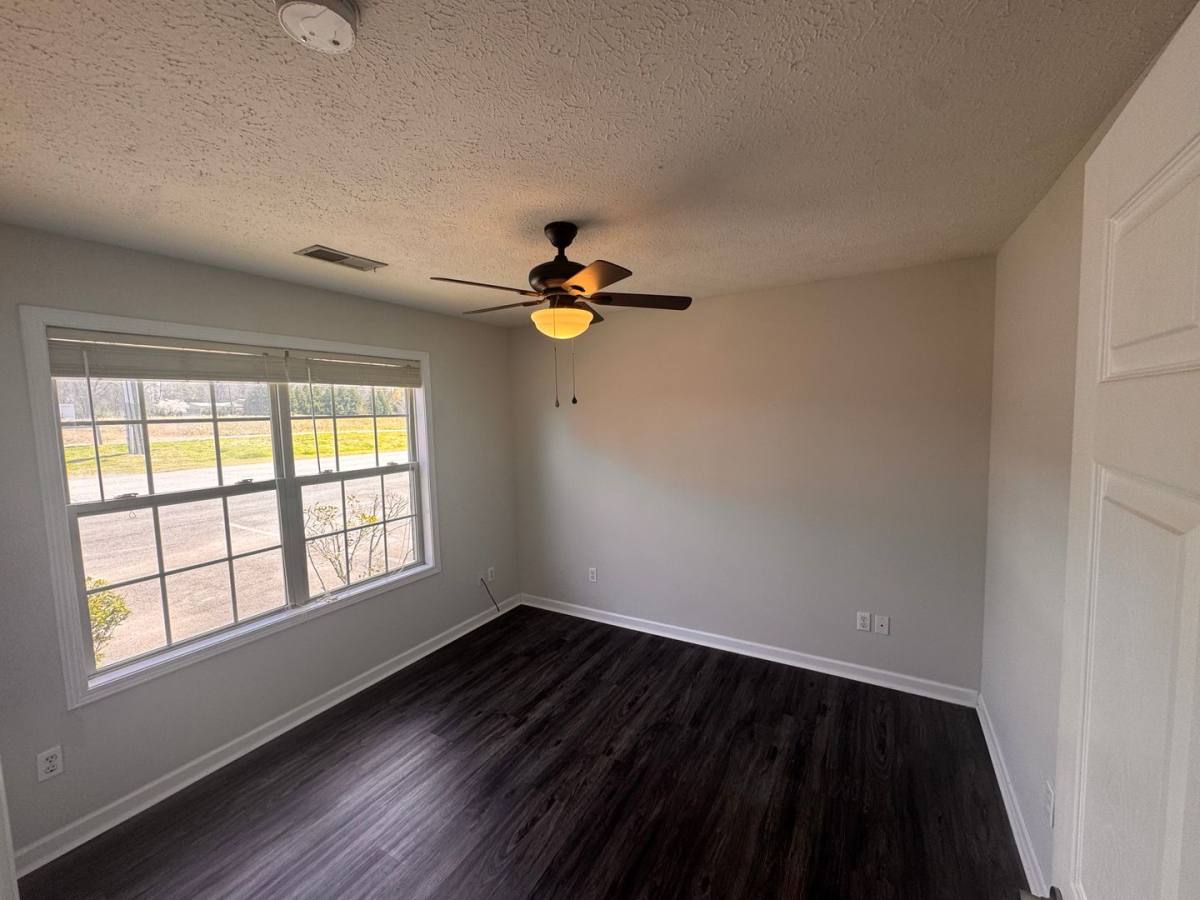 Apartment for rent at 100-132 Williams Rd, Guntersville, AL 35976