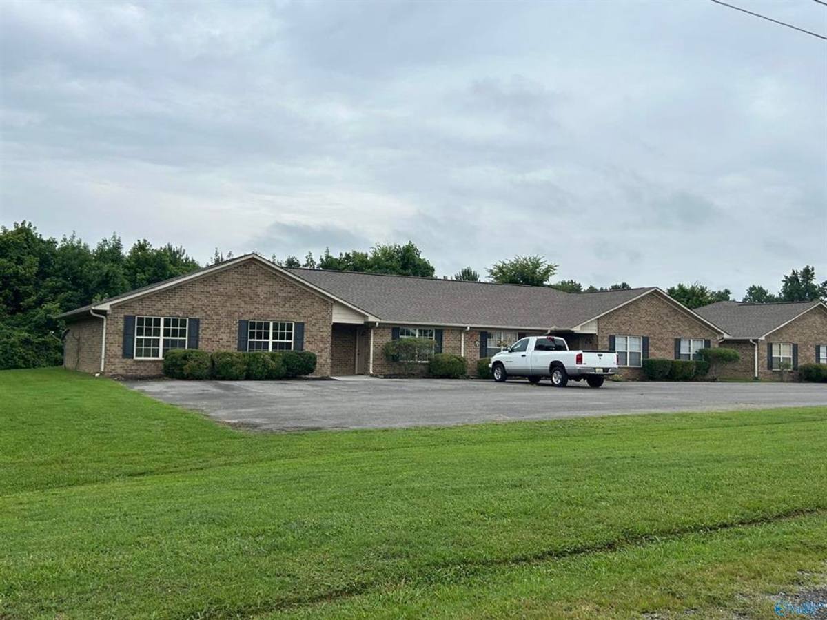 Apartment for rent at 100-132 Williams Rd, Guntersville, AL 35976