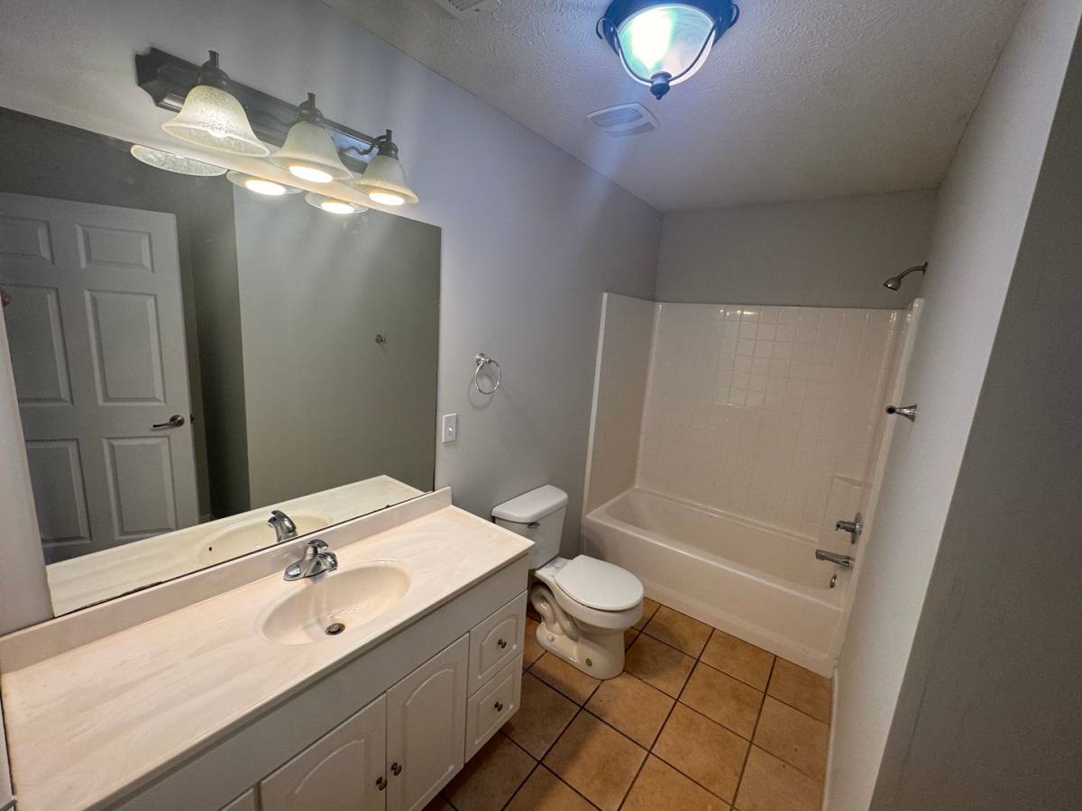 Apartment for rent at 100-132 Williams Rd, Guntersville, AL 35976