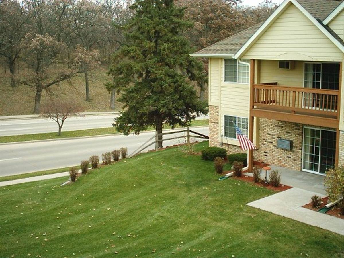 Apartment for rent at 1900-1916 E Racine St, Janesville, WI 53545