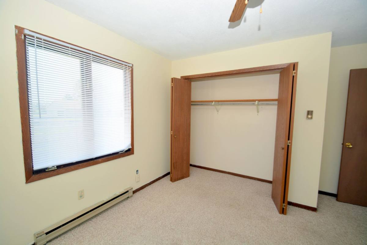 Apartment for rent at 3602 River Rd, Sterling, IL 61081