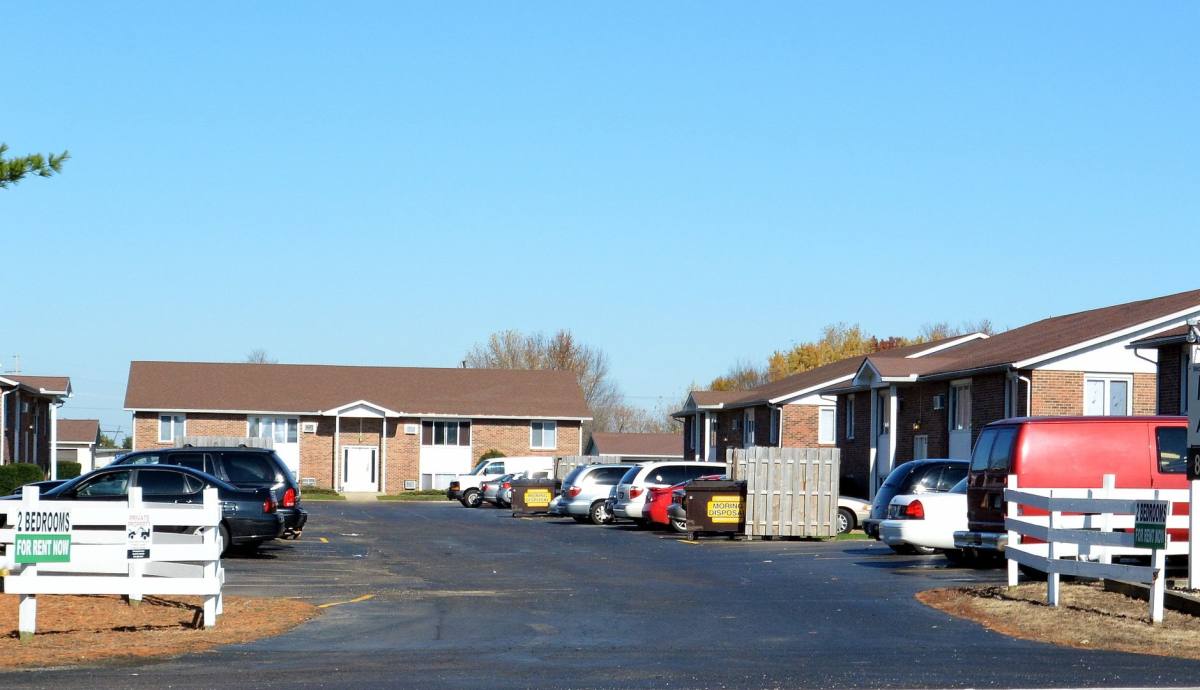 Apartment for rent at 3602 River Rd, Sterling, IL 61081