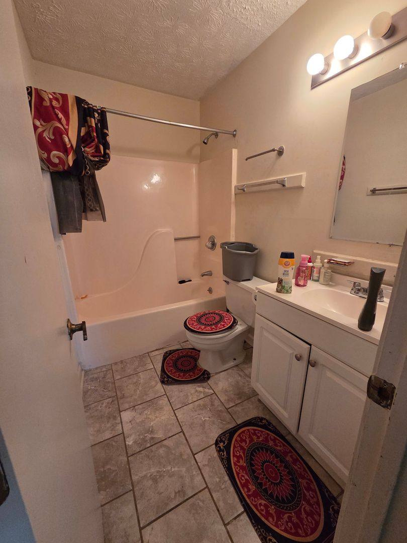 Apartment for rent at 109 Howell Way, Athens, GA 30606