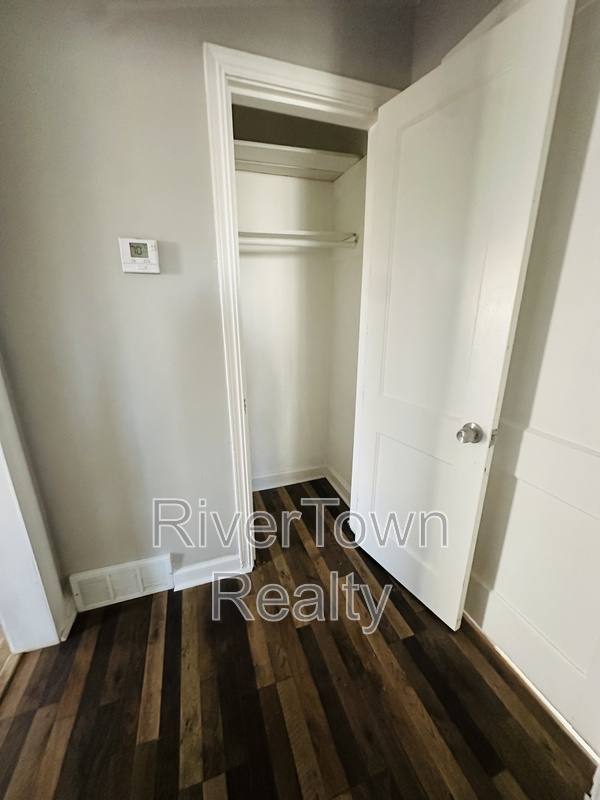 Apartment for rent at 3235 Southern Ave, Memphis, TN 38111