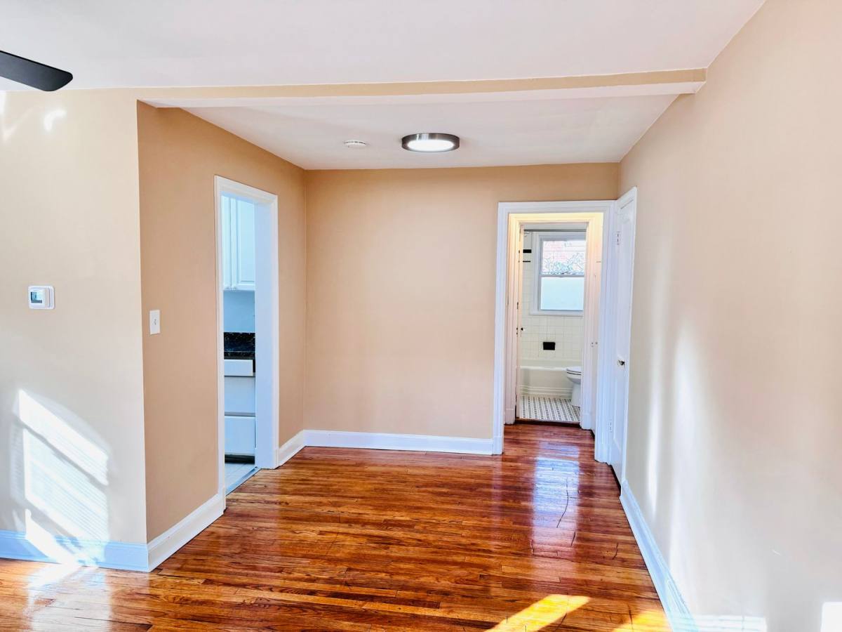 Apartment for rent at 908 Hudson Ave, Takoma Park, MD 20912