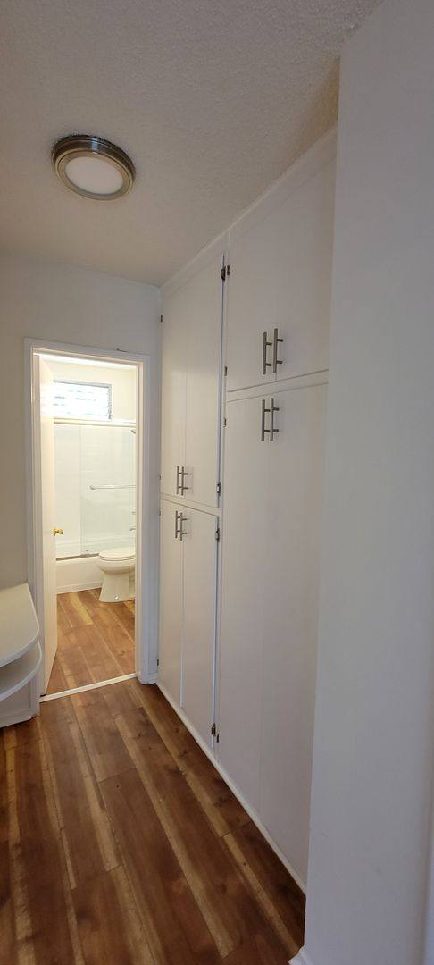 Apartment for rent at 1352 N Citrus Ave, Los Angeles, CA 90028