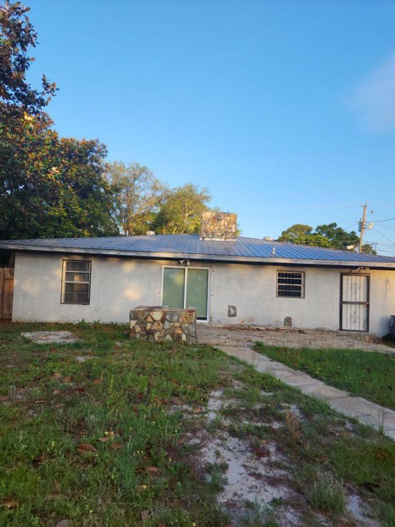 House for rent at 2917 Allison Ave #A, Panama City, FL 32408