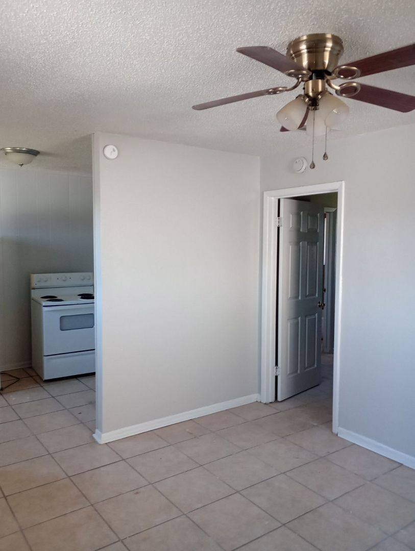 Apartment for rent at 1206 & 1208 Georgetown Rd, Copperas Cove, TX 76522
