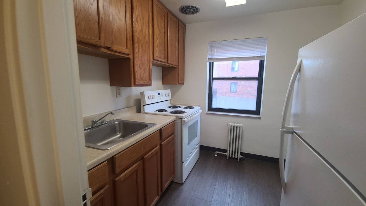 Apartment for rent at 135 Abbeyville Rd, Pittsburgh, PA 15228