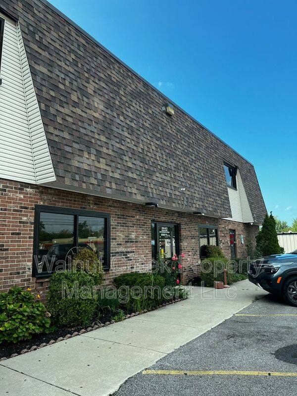 Apartment for rent at 4642 Oberlin Ave #102, Lorain, OH 44053