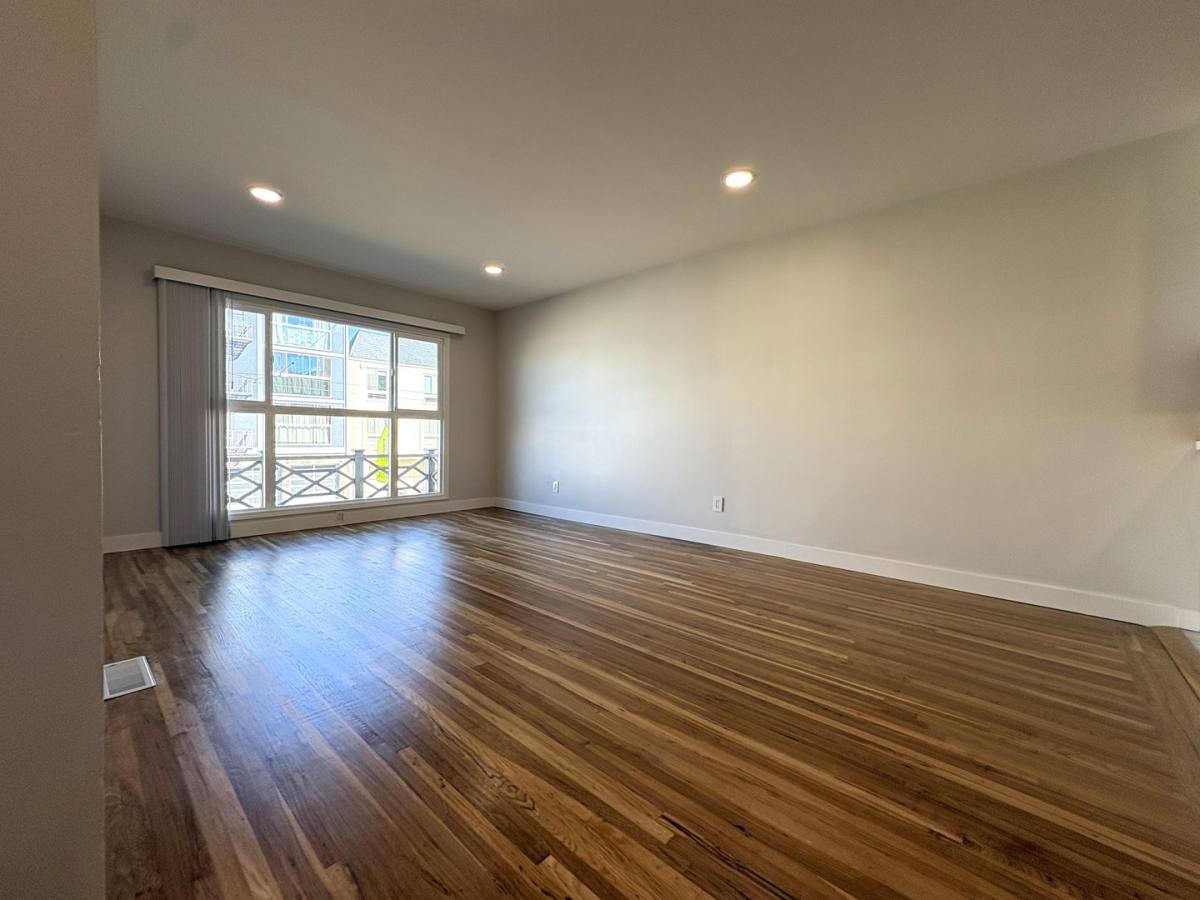 Apartment for rent at 1327-1329 Judah St, San Francisco, CA 94122