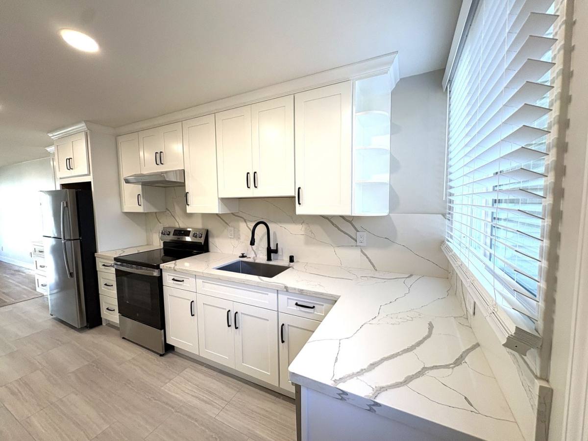 Apartment for rent at 1327-1329 Judah St, San Francisco, CA 94122