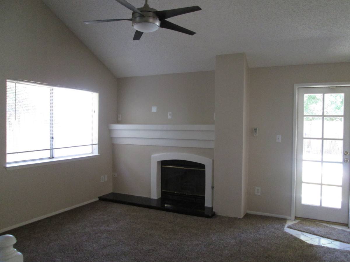 House for rent at 3615 Abbott Dr, Bakersfield, CA 93312