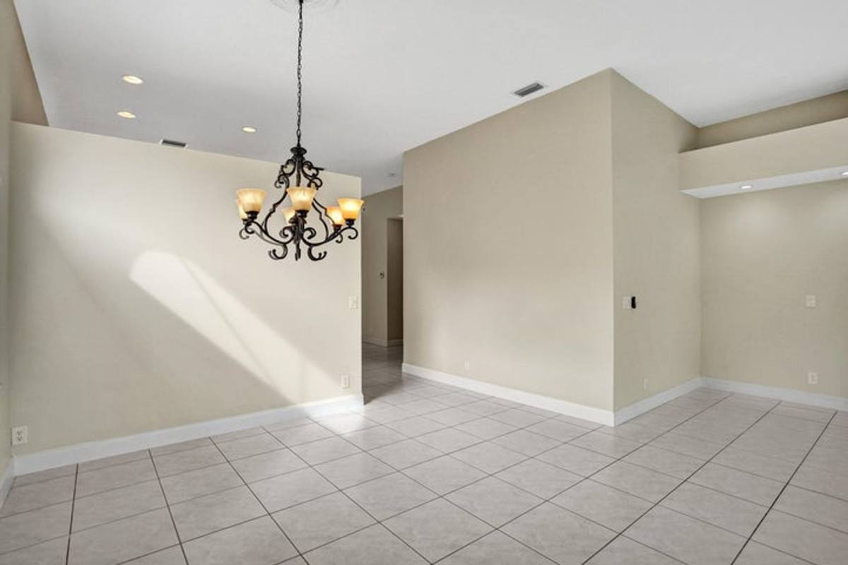 House for rent at 16658 La Mesa Dr, Delray Beach, FL 33484