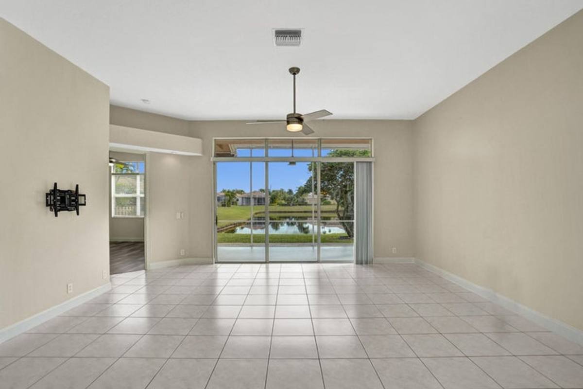 House for rent at 16658 La Mesa Dr, Delray Beach, FL 33484
