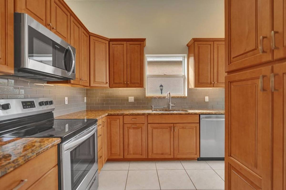 House for rent at 16658 La Mesa Dr, Delray Beach, FL 33484
