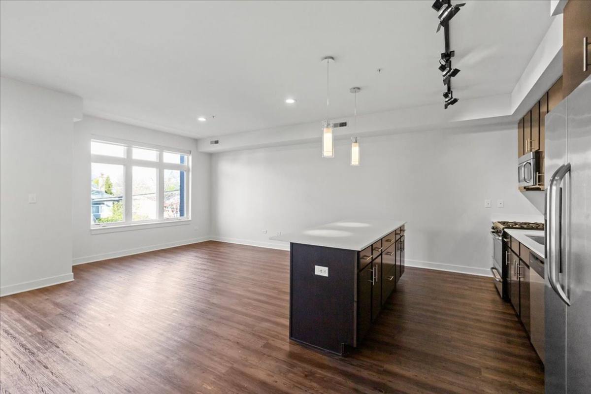 Apartment for rent at 500 N NW Highway, Park Ridge, IL 60068