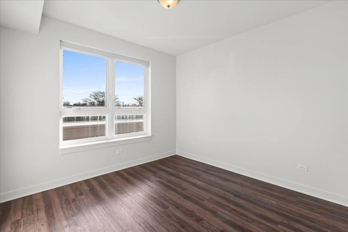 Apartment for rent at 500 N NW Highway, Park Ridge, IL 60068