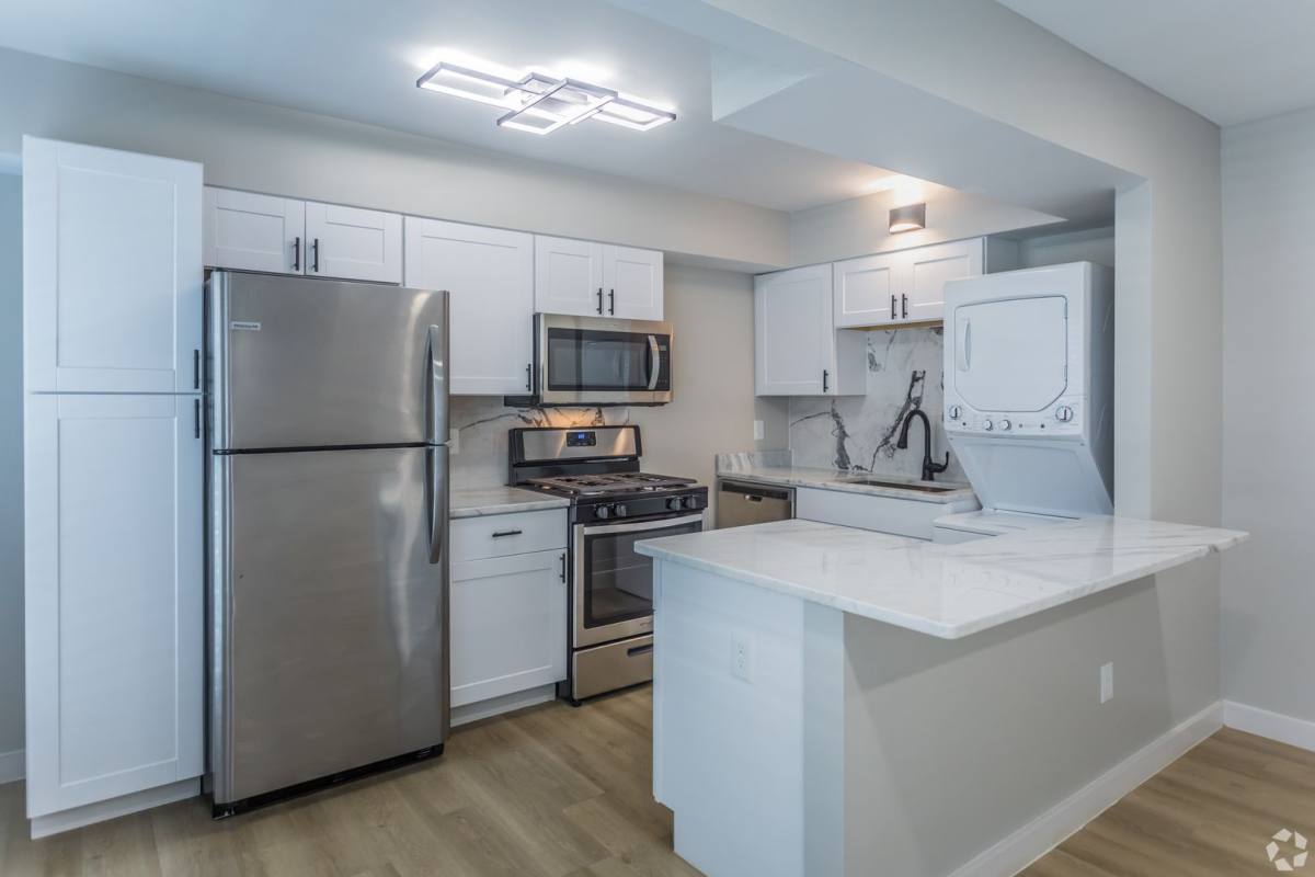 Apartment for rent at 211 Cochran St, Memphis, TN 38105