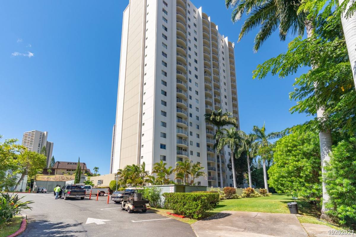 Apartment for rent at 98-1038 Moanalua Rd, Aiea, HI 96701