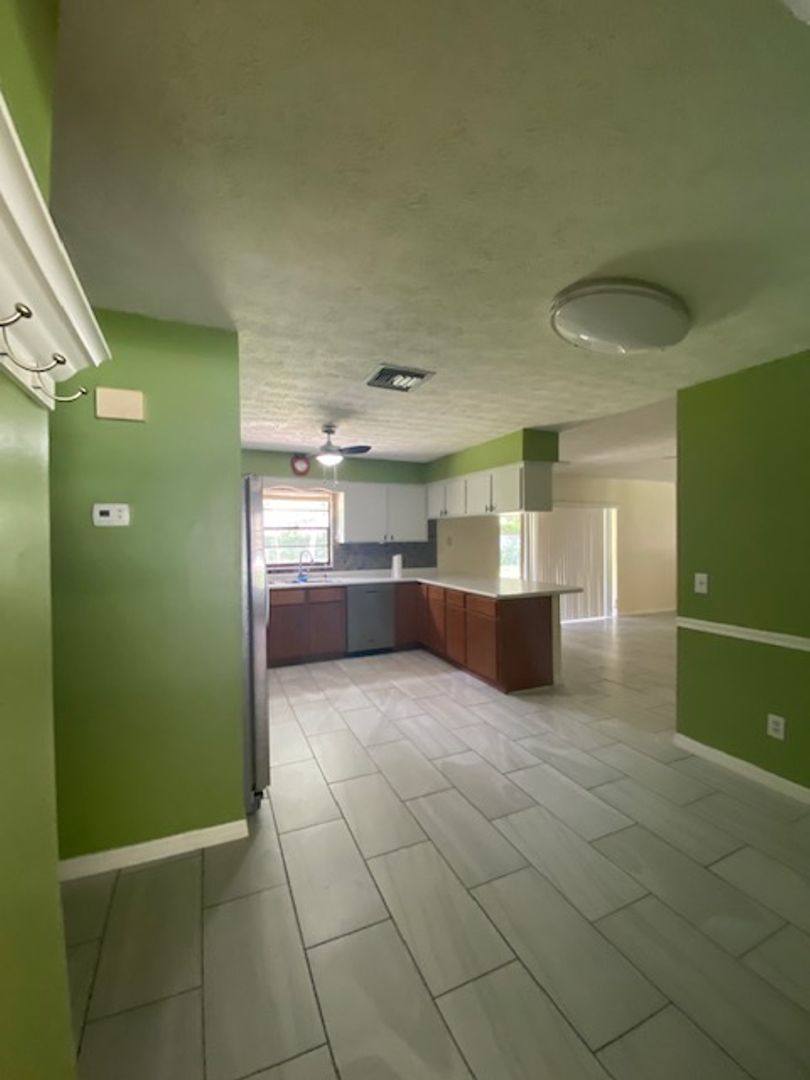 House for rent at 1517 Loretta Court, Brandon, FL 33511