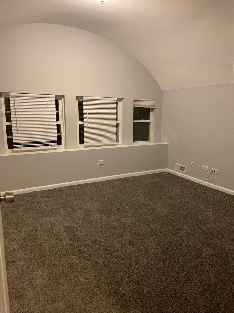 Apartment for rent at 7147 S Princeton Ave, Chicago, IL 60621