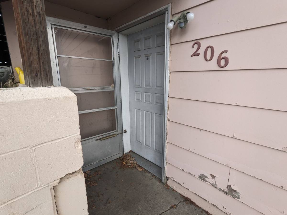 Apartment for rent at 206 Cherry St, Moscow, ID 83843