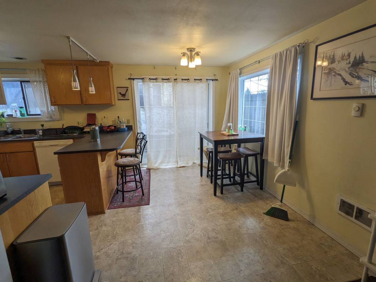 Apartment for rent at 206 Cherry St, Moscow, ID 83843