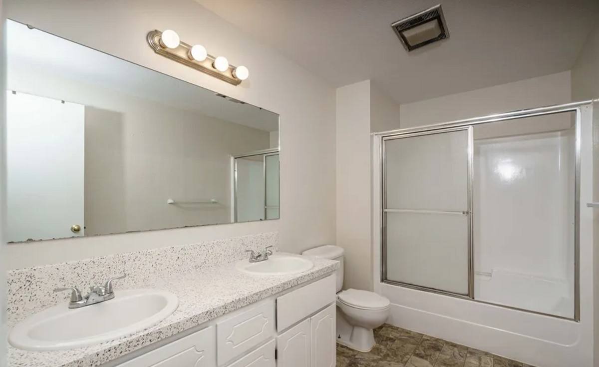 Apartment for rent at 3504 S St, Vancouver, WA 98663