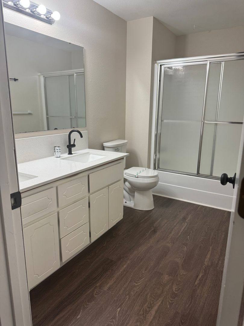 Apartment for rent at 3504 S St, Vancouver, WA 98663