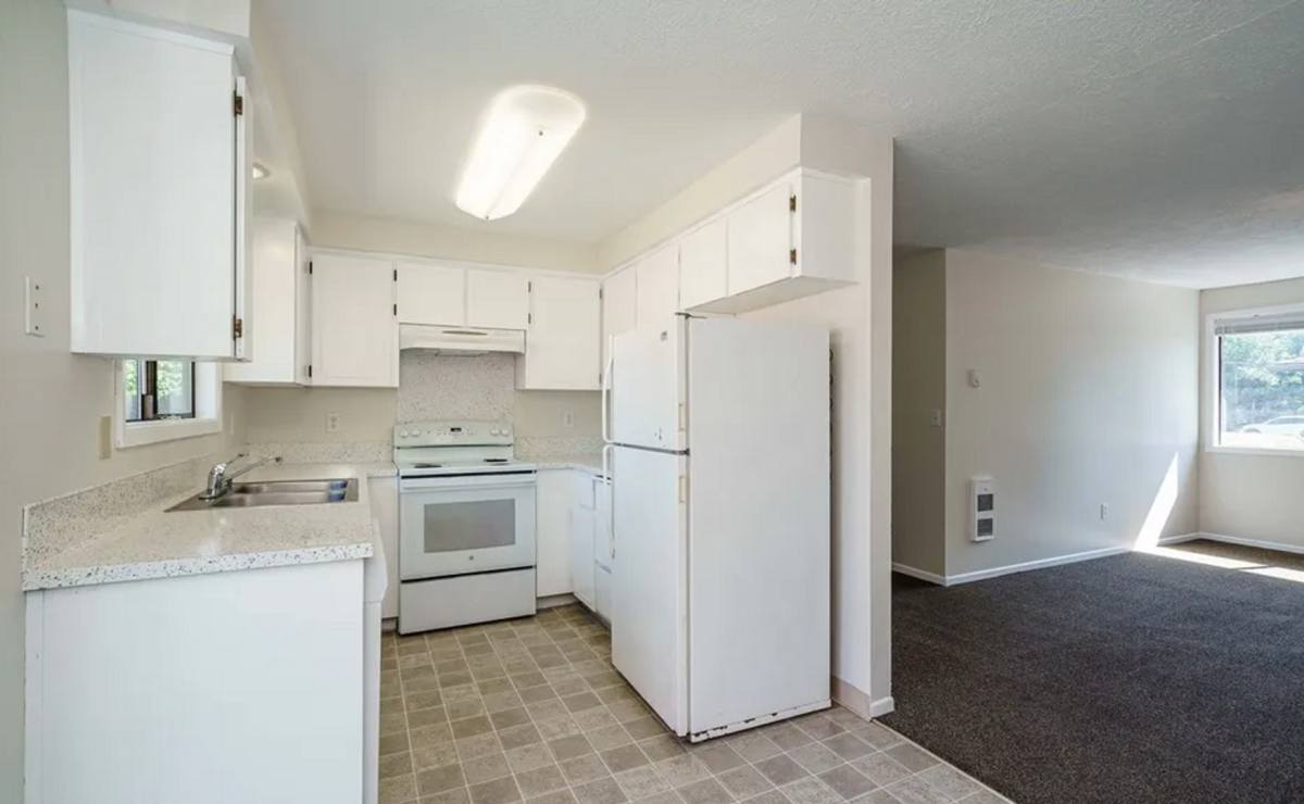 Apartment for rent at 3504 S St, Vancouver, WA 98663