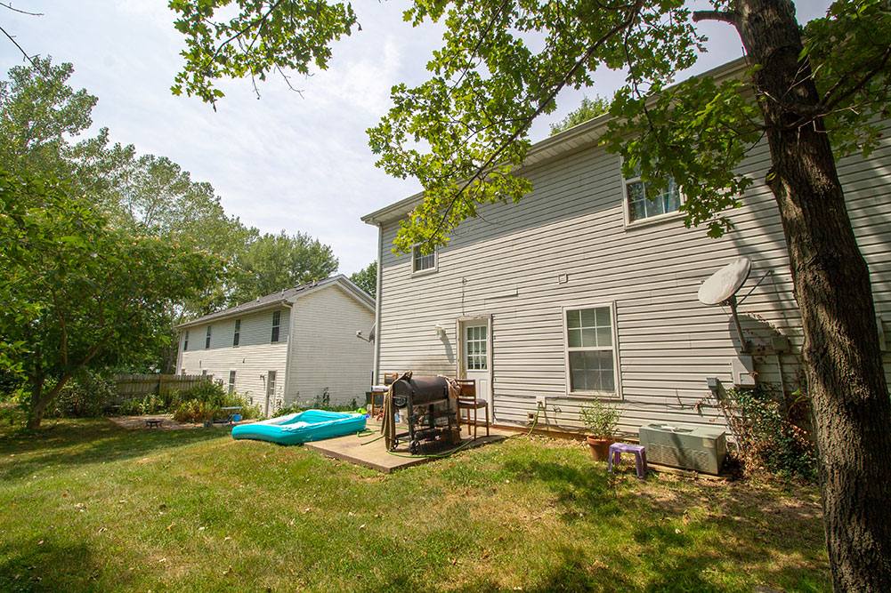 Apartment for rent at 5567-5569 Pinehurst Lane, Columbia, MO 65202