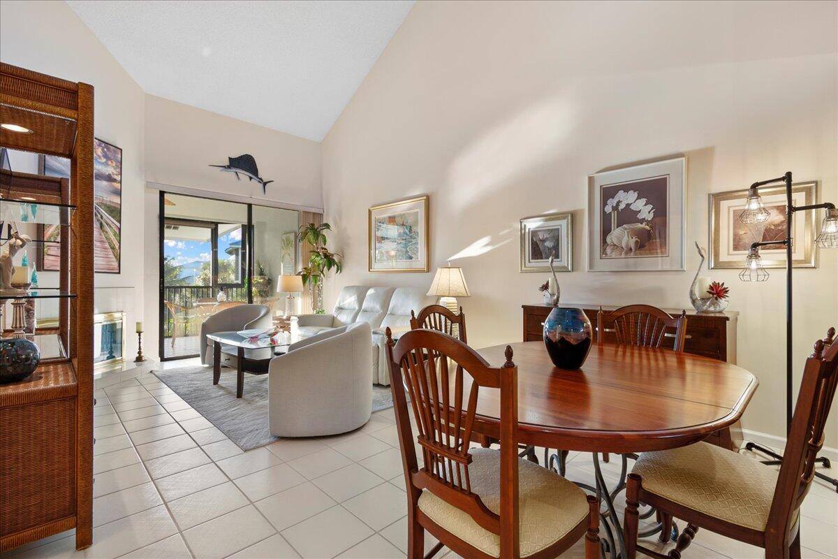 Apartment for rent at 143 Bay Colony Dr N #143, North Palm Beach, FL 33408