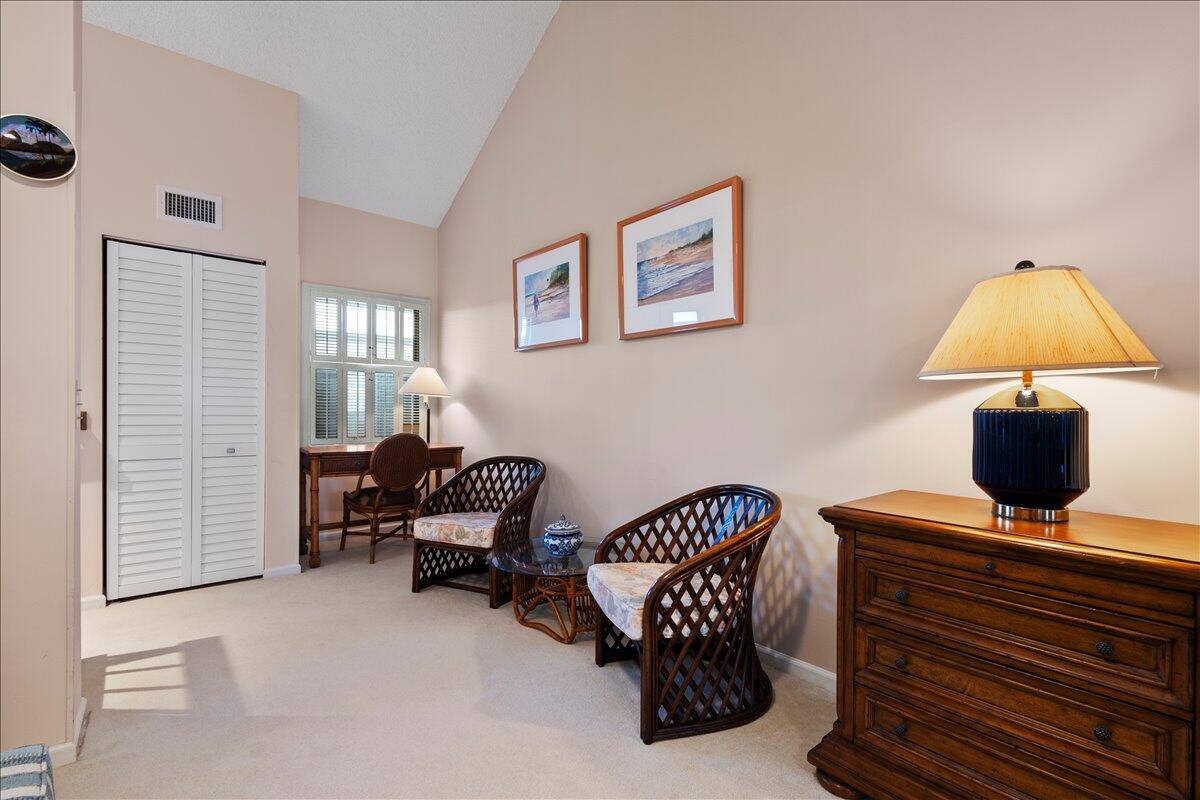 Apartment for rent at 143 Bay Colony Dr N #143, North Palm Beach, FL 33408