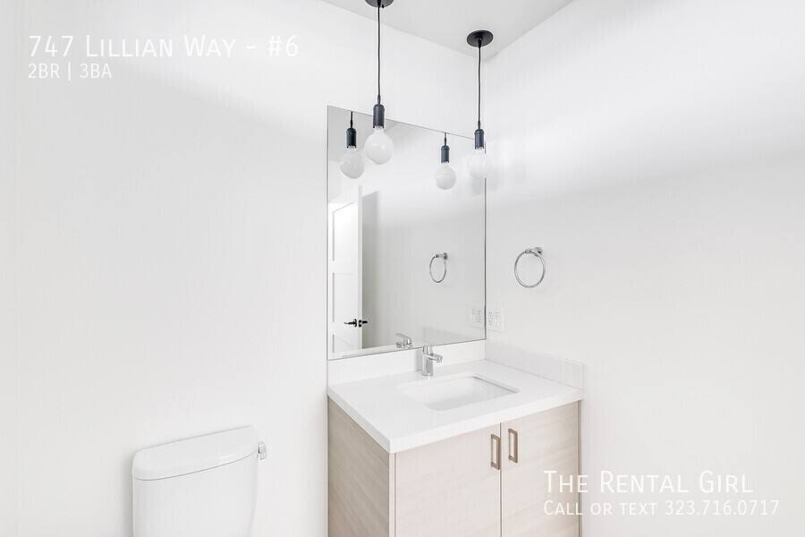 Townhouse for rent at 747 Lillian Way #7, Los Angeles, CA 90038