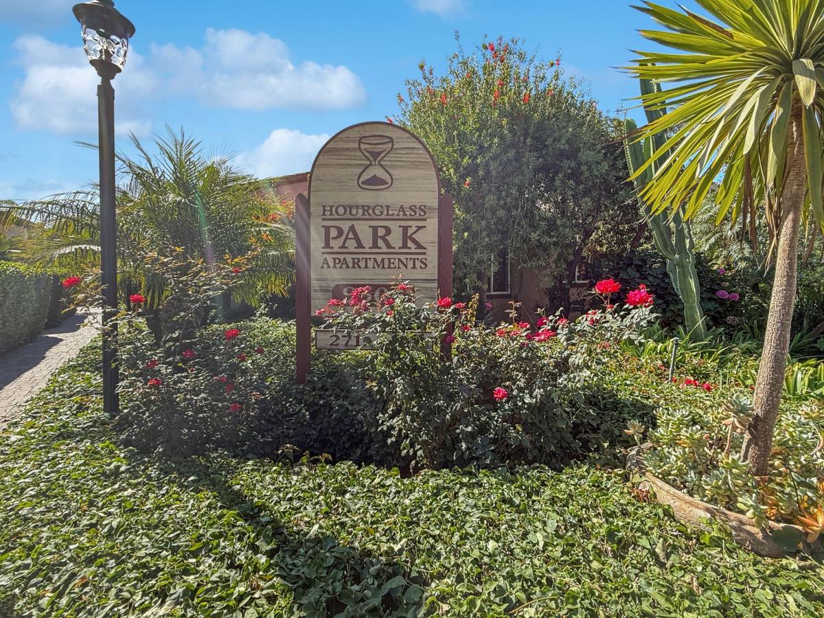 Apartment for rent at 9505 Gold Coast Dr, San Diego, CA 92126