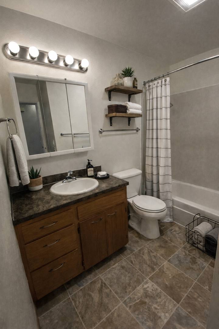 Apartment for rent at 206 E 15th, Ellensburg, WA 98926