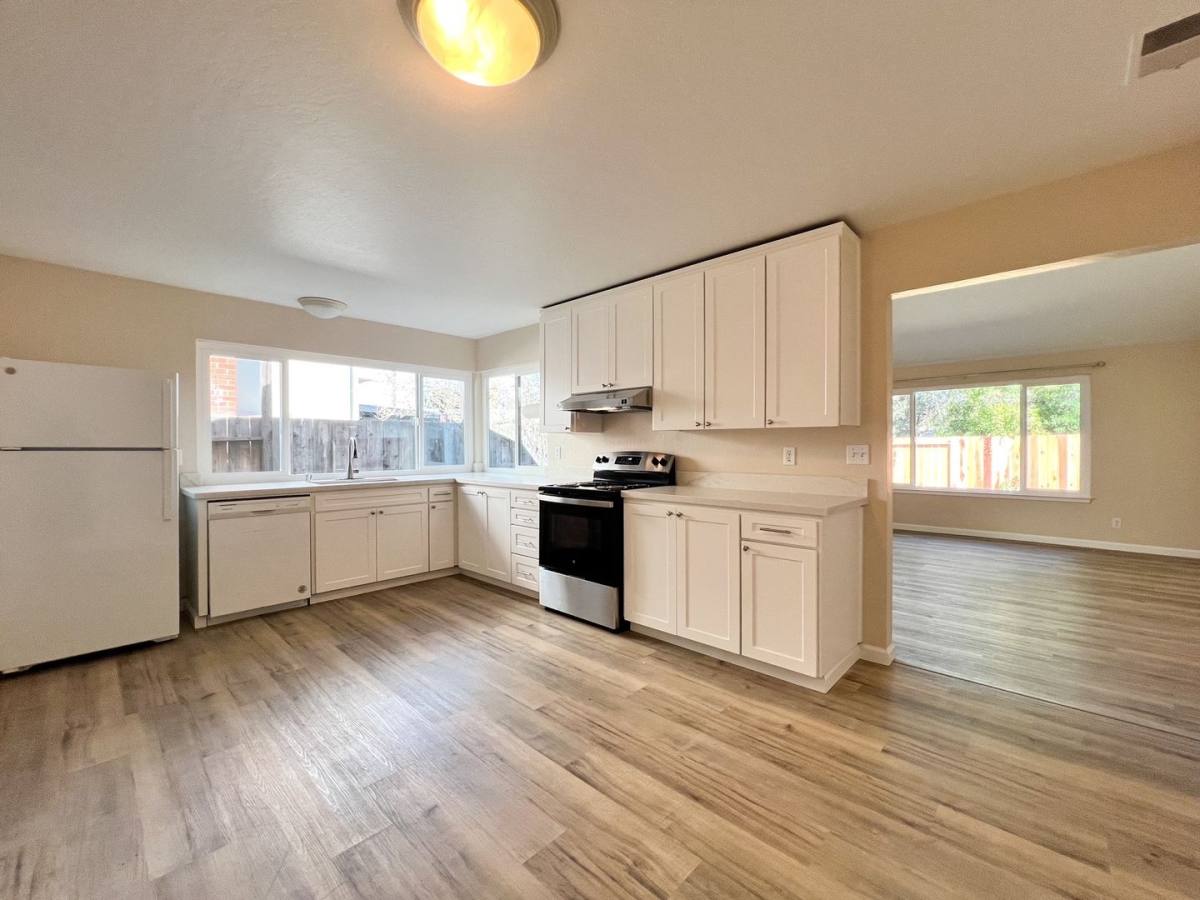 House for rent at 4412 Moffitt Dr, Napa, CA 94558